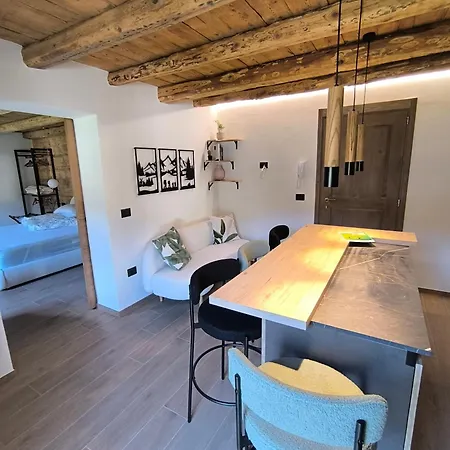 A Un Passo Dal Cielo アパート ロレンツァーゴ・ディ・カドーレ