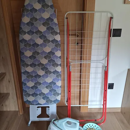 アパート A Un Passo Dal Cielo ロレンツァーゴ・ディ・カドーレ